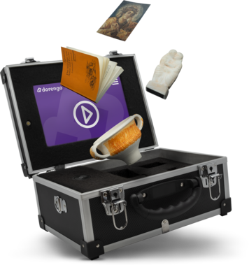 Dorengo Museumskoffer - das mobile Museum - im Beispiel hier mit Amphore, Figur, Buch und Bild, integrierter Bildschirm für digitale Informationen